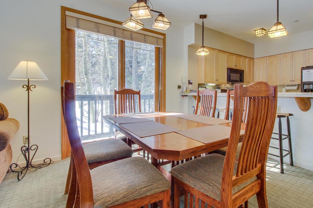 Mammoth Green Condos マンモス・レイクス エクステリア 写真