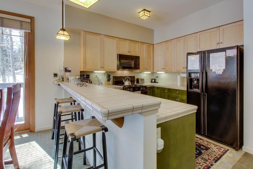 Mammoth Green Condos マンモス・レイクス エクステリア 写真