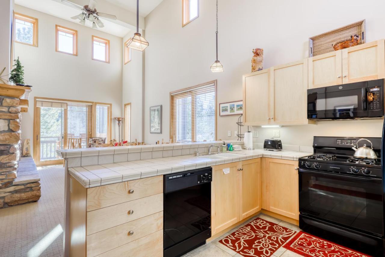 Mammoth Green Condos マンモス・レイクス エクステリア 写真