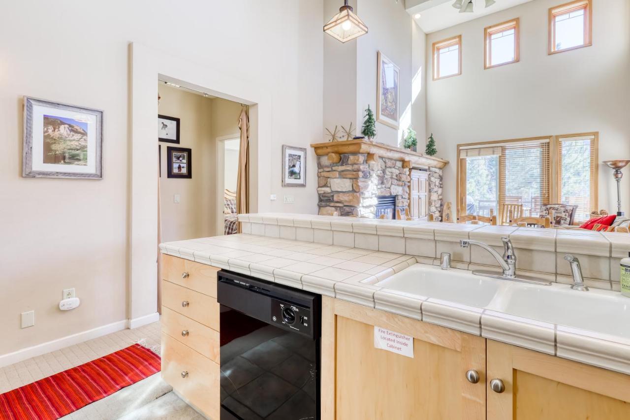 Mammoth Green Condos マンモス・レイクス エクステリア 写真
