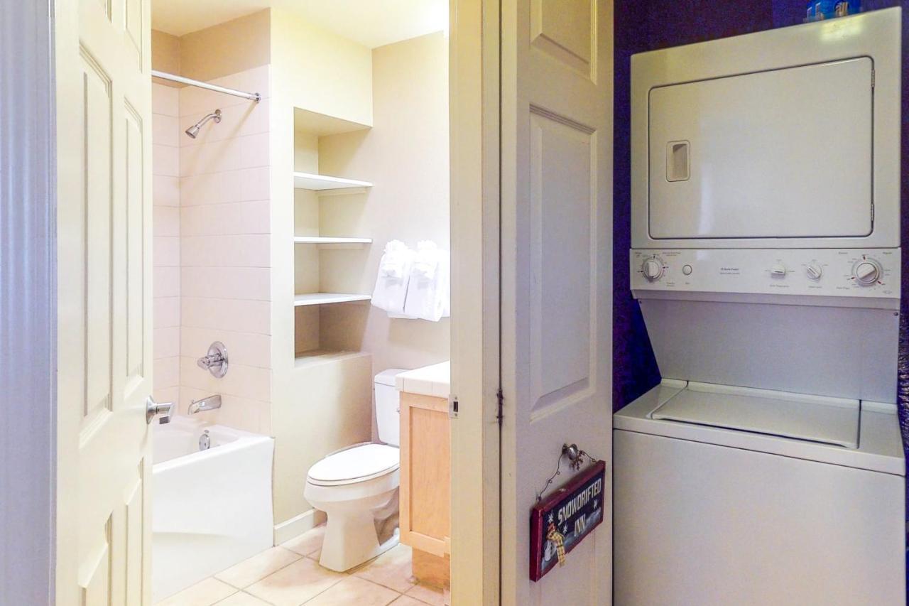 Mammoth Green Condos マンモス・レイクス エクステリア 写真