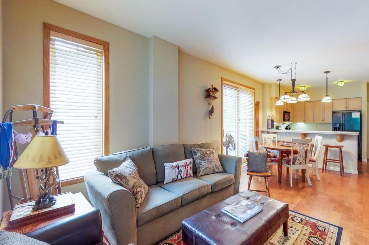 Mammoth Green Condos マンモス・レイクス エクステリア 写真