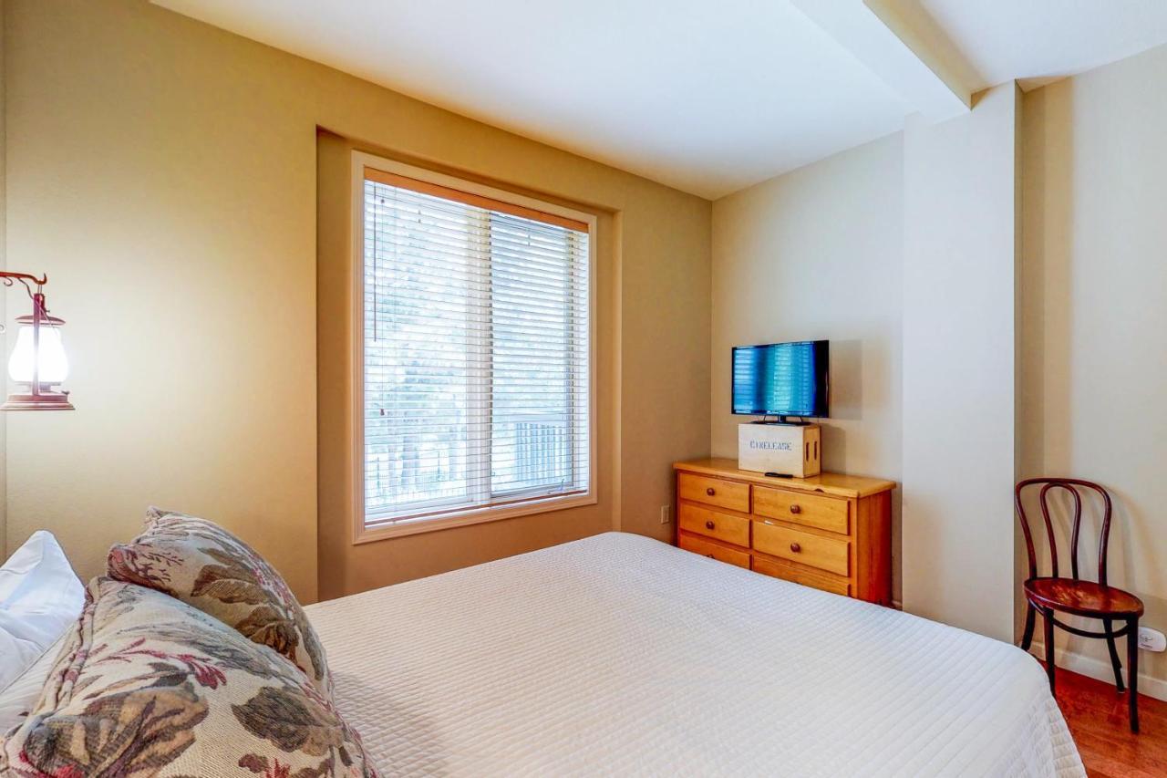 Mammoth Green Condos マンモス・レイクス エクステリア 写真